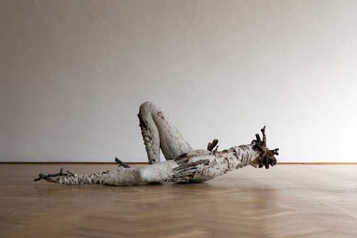 KörperGebilde, 70cm x 61cm x 220cm, plaster, textil, wood, 2013
